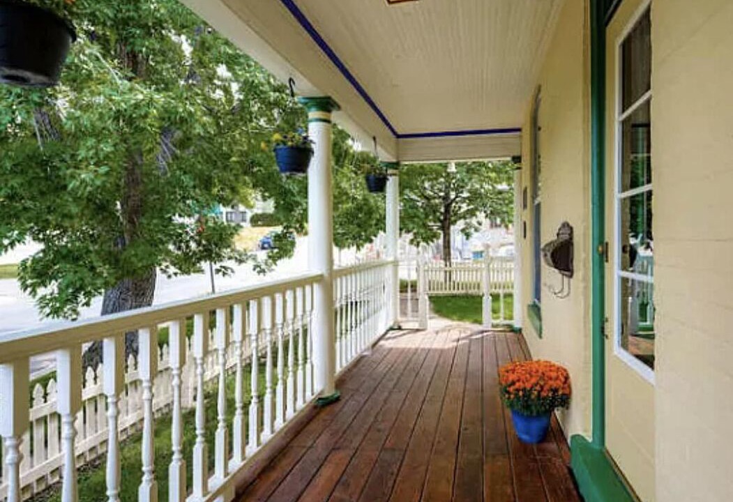 Photo of Patio Balcony in Golden