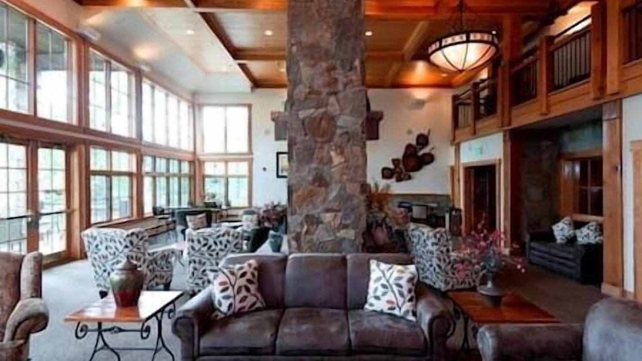Photo of Livingroom in Four O'Clock