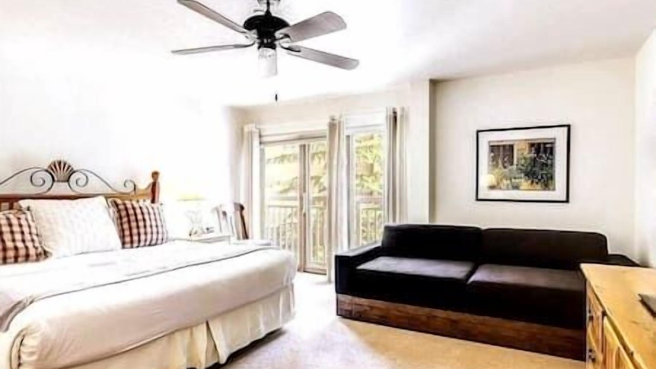 Photo of Livingroom in Beaver Creek