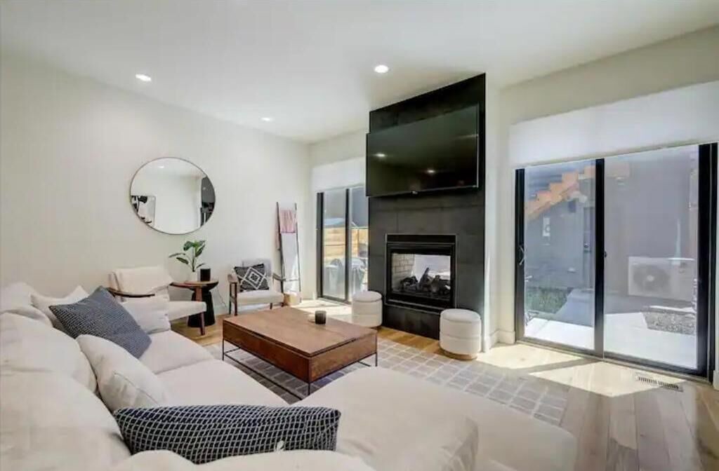 Photo of Livingroom in Curtis Park