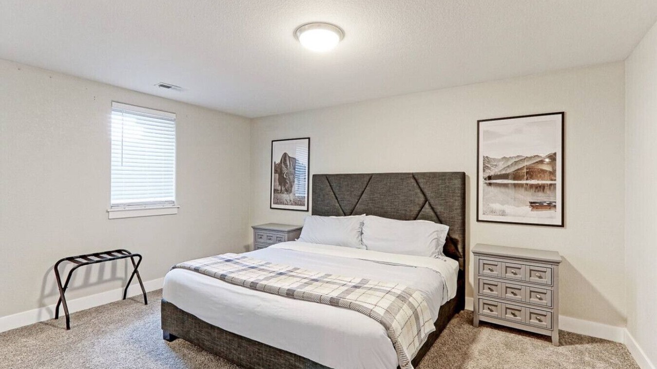 Photo of Bedroom in Scenic Heights