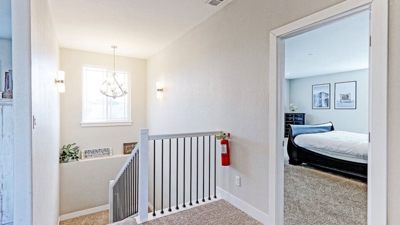 Photo of Bedroom in Scenic Heights
