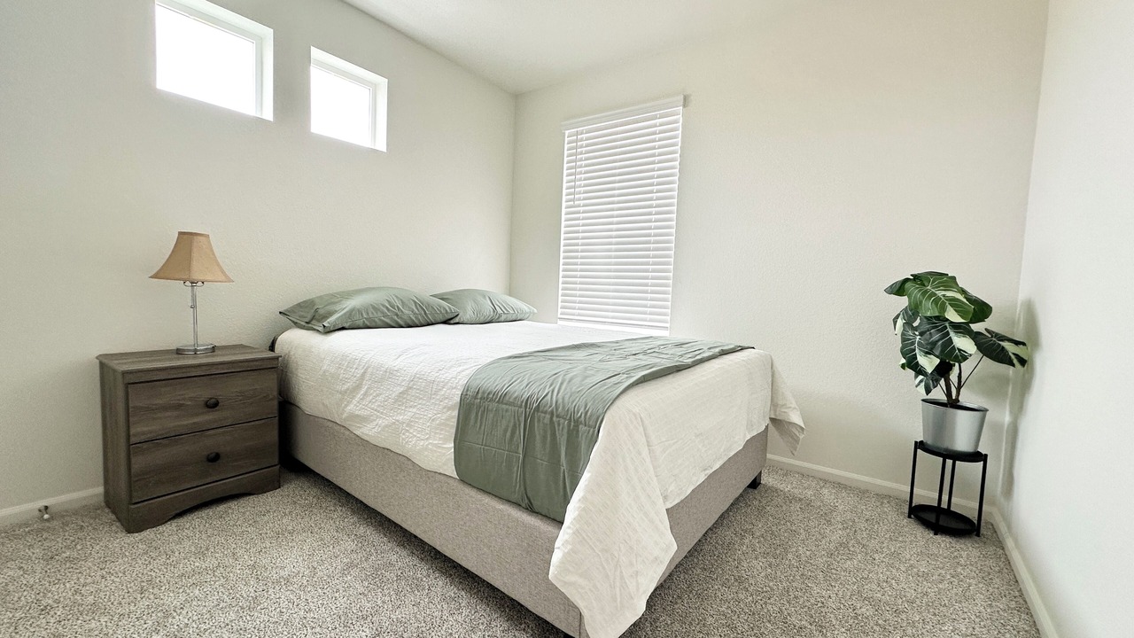 Photo of Bedroom in Aurora