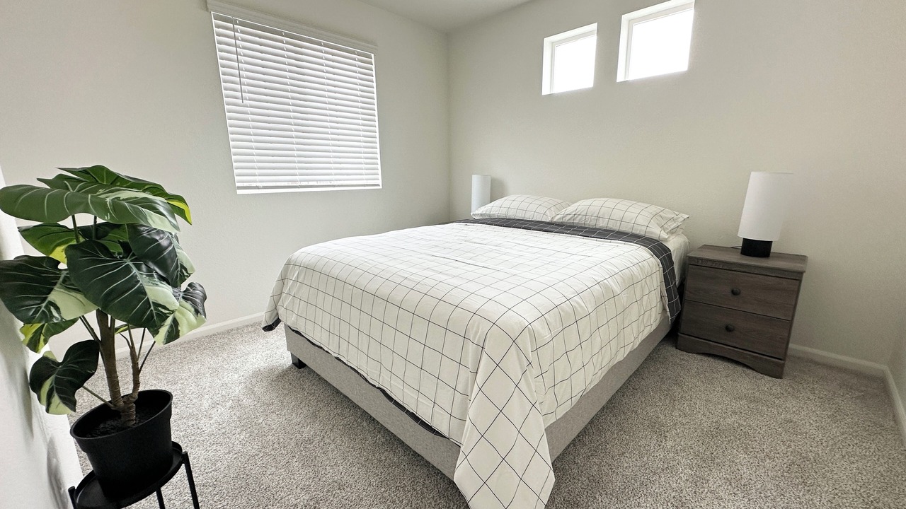 Photo of Bedroom in Aurora