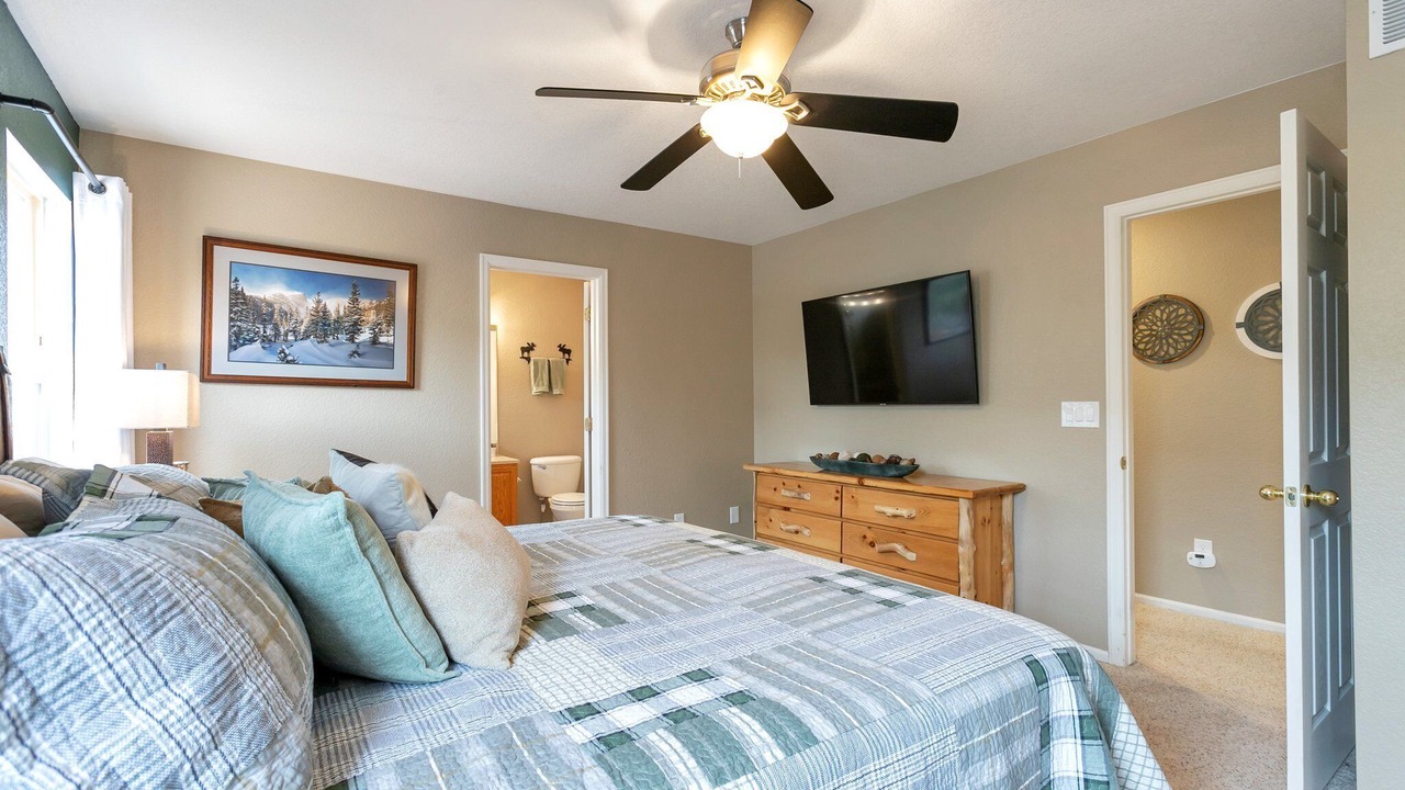 Photo of Bedroom in Roxborough