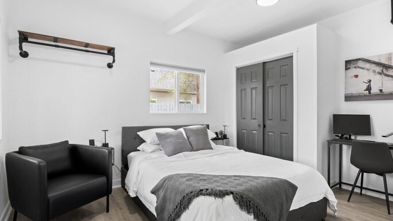 Photo of Bedroom in Berkley