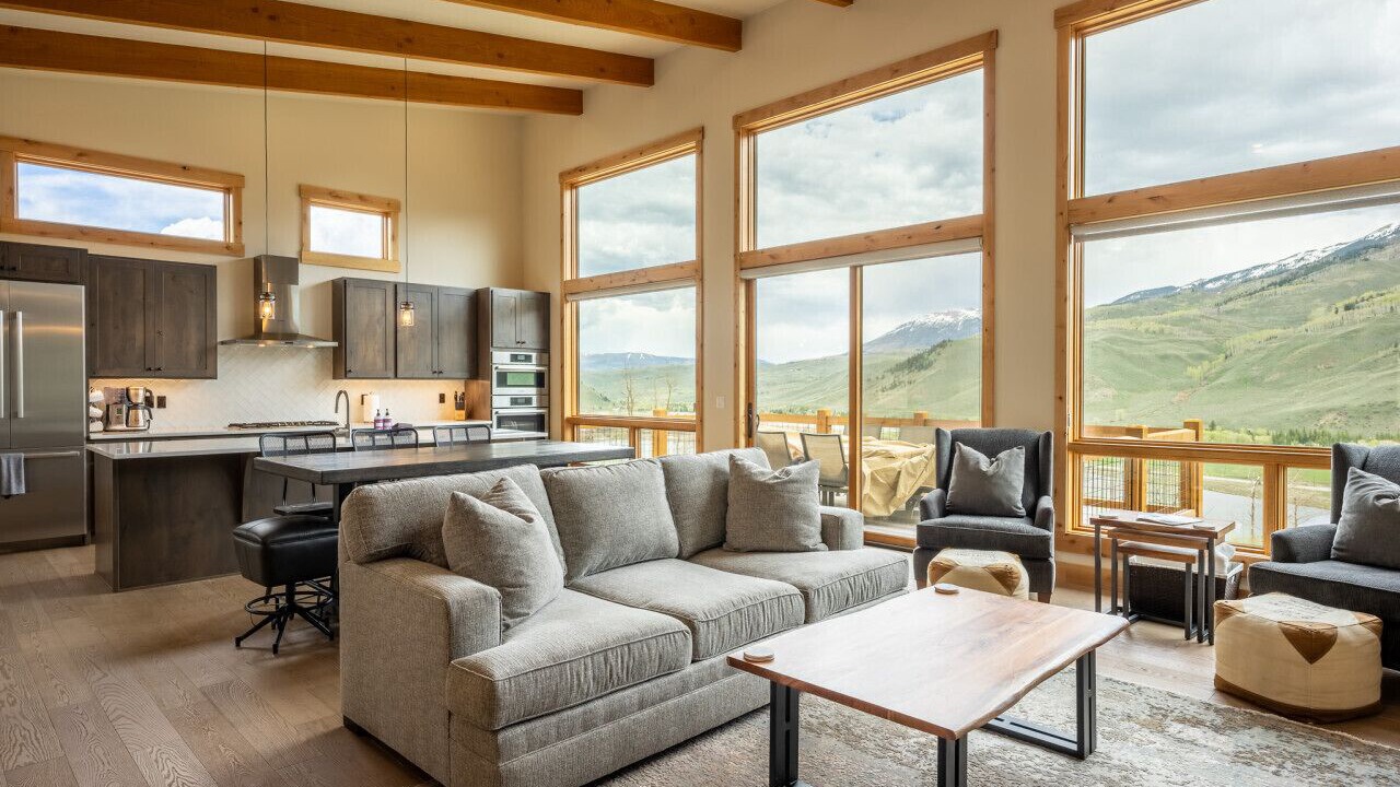 Photo of Livingroom in Silverthorne