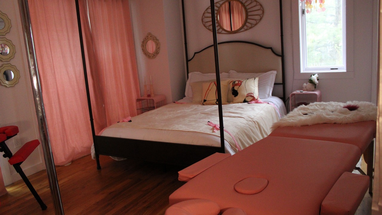 Photo of Bedroom in Idaho Springs
