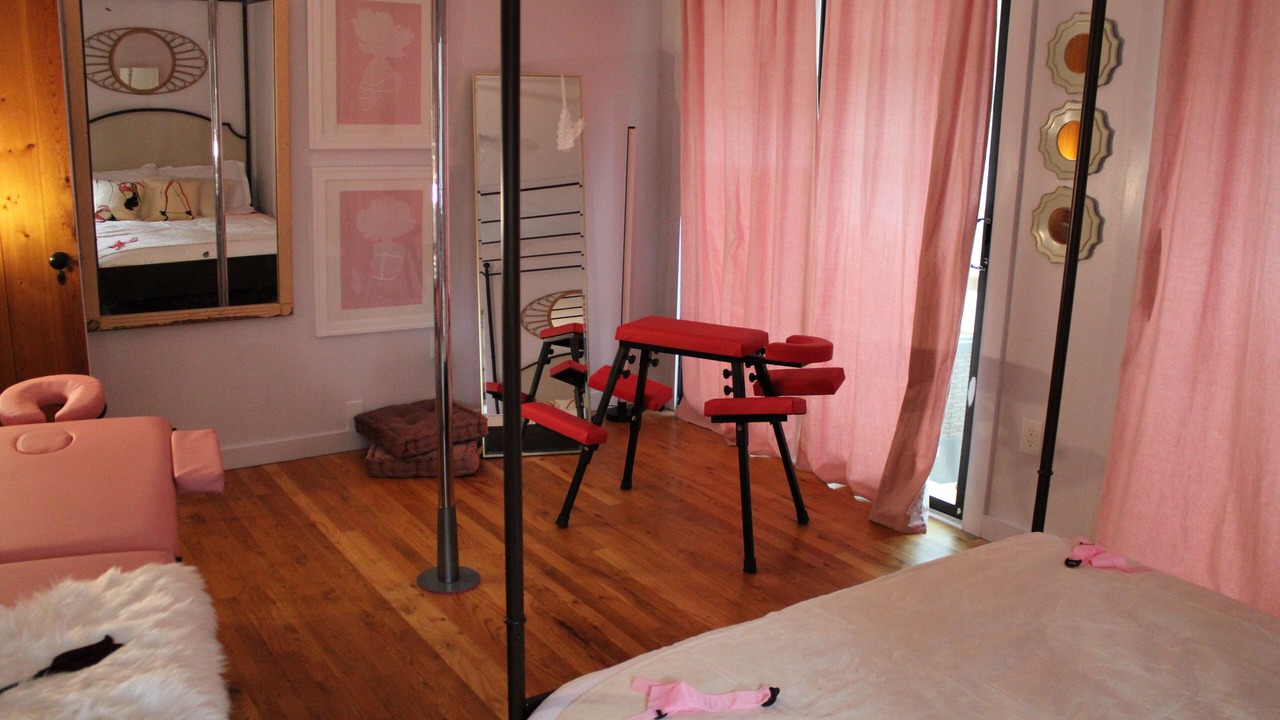 Photo of Bedroom in Idaho Springs
