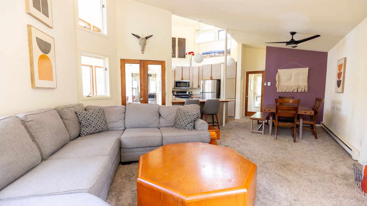 Photo of Livingroom in Sunset Ridge