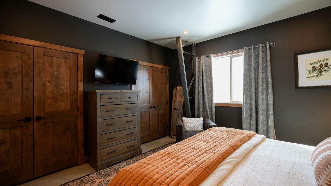 Photo of Bedroom in Woodland Park