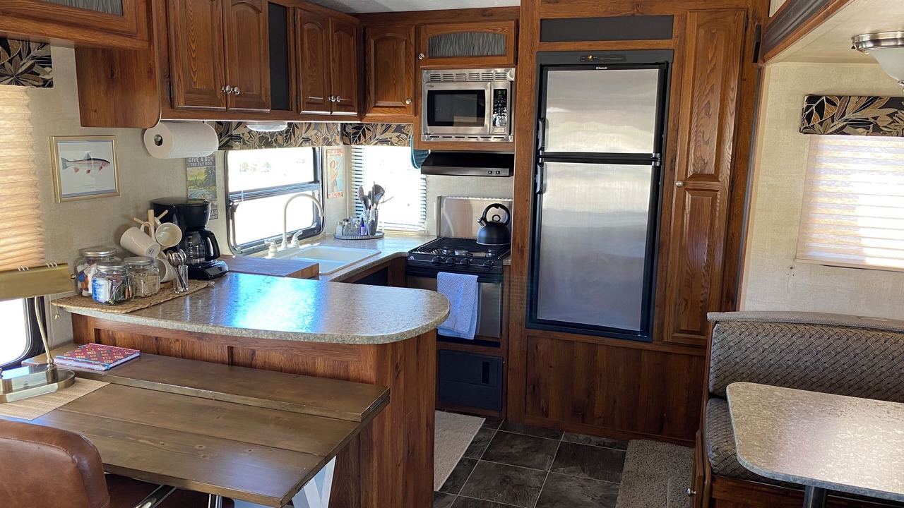Photo of Kitchen in Navajo Dam