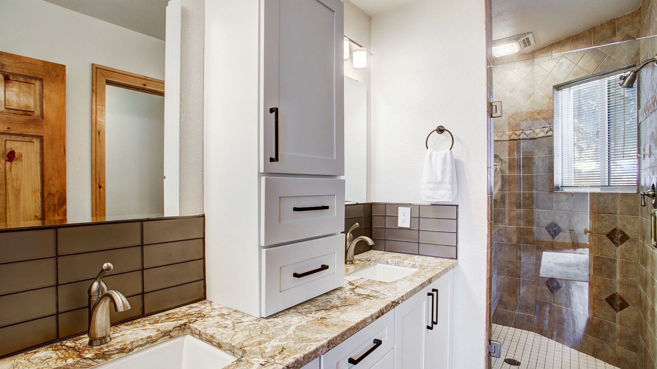 Photo of Bathroom in Mountain House
