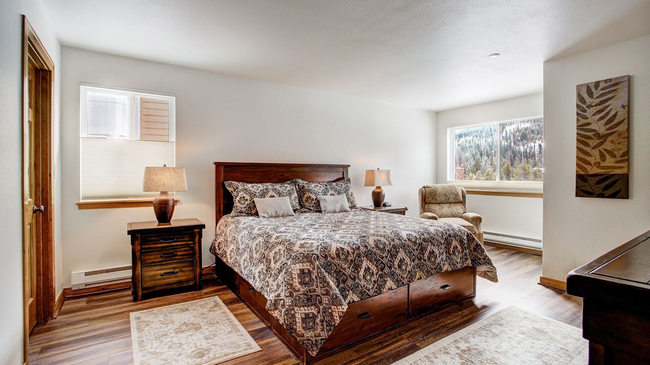 Photo of Bedroom in Mountain House