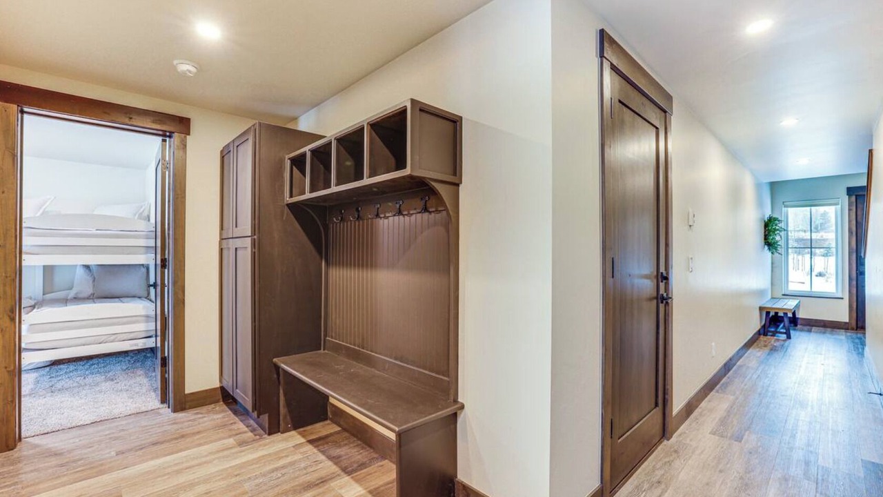 Photo of Bedroom in Three Peaks
