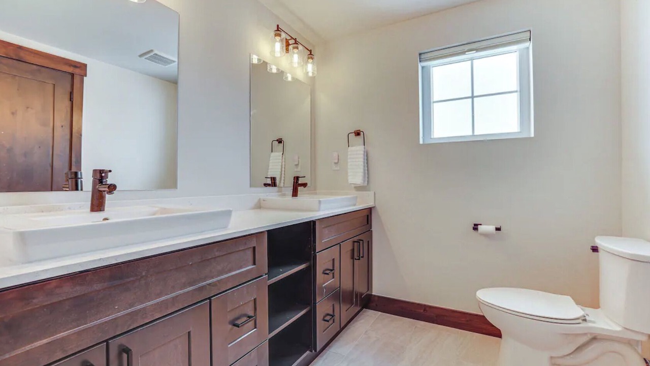 Photo of Bathroom in Three Peaks