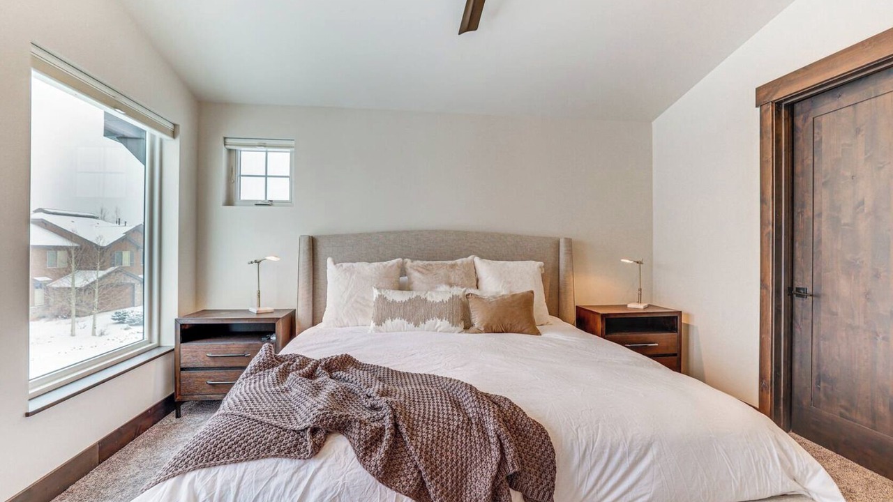 Photo of Bedroom in Three Peaks