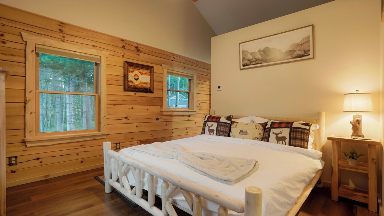 Photo of Bedroom in Black Hawk