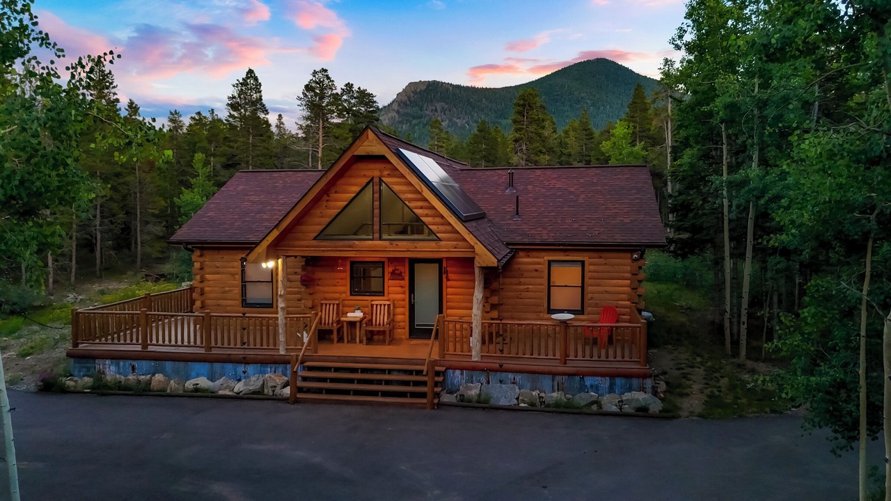 Photo of Outdoor in Black Hawk