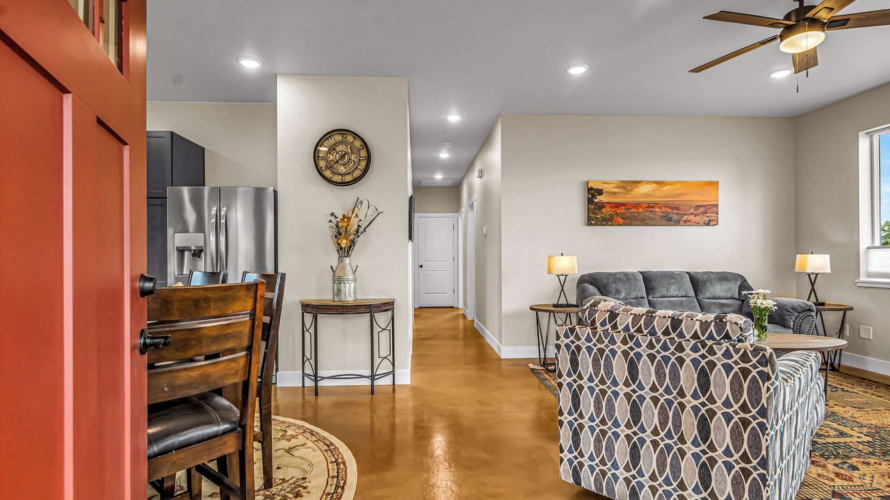 Photo of Livingroom in Mesa County