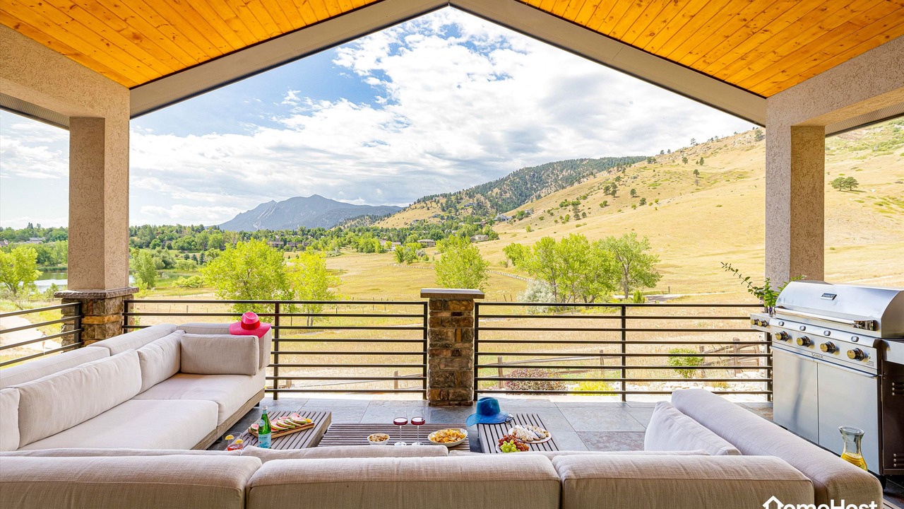 Photo of Patio Balcony in Wonderland Lake