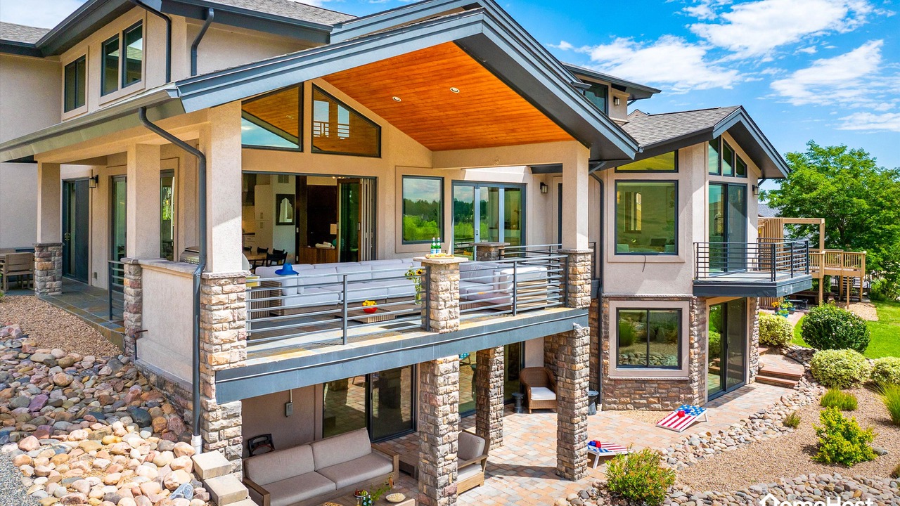 Photo of Patio Balcony in Wonderland Lake