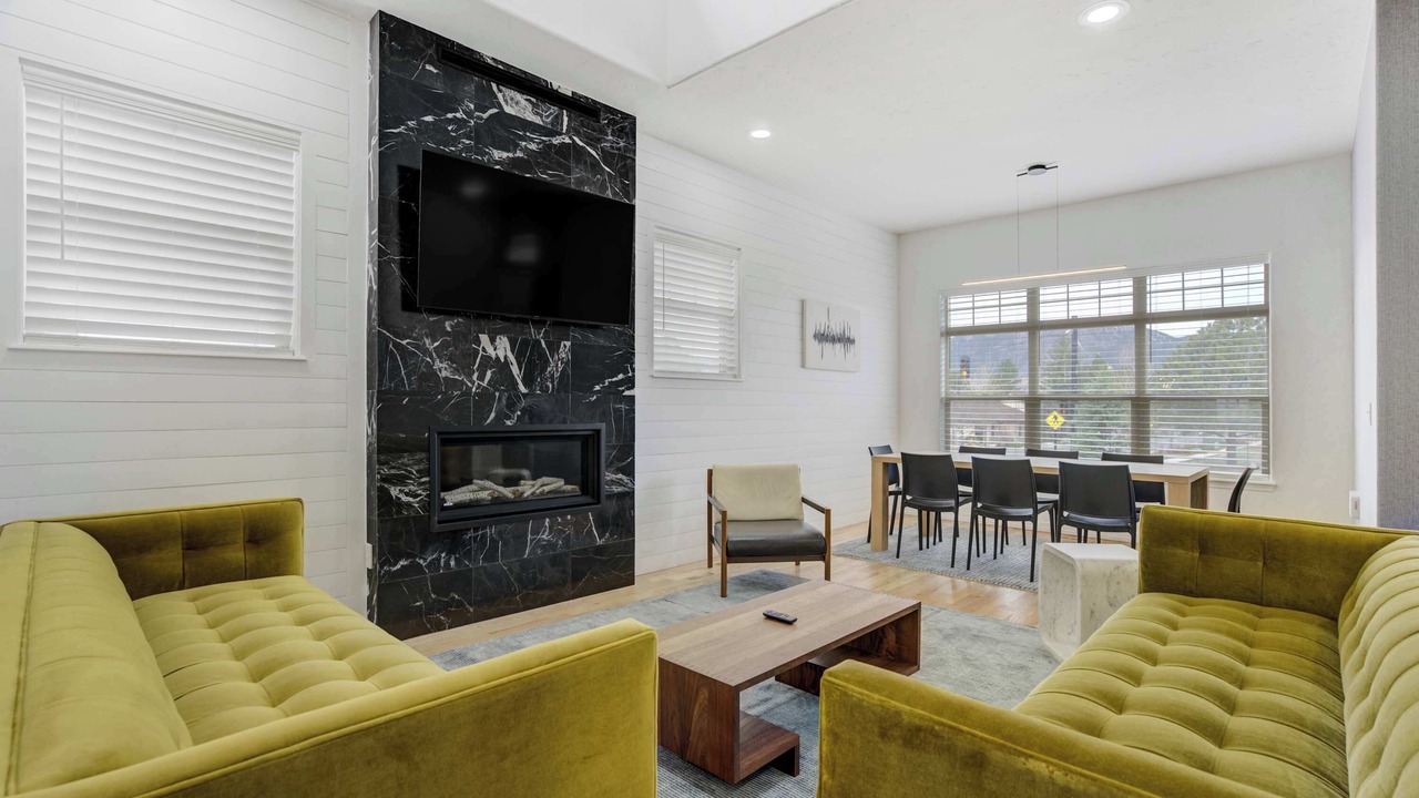 Photo of Livingroom in Monument
