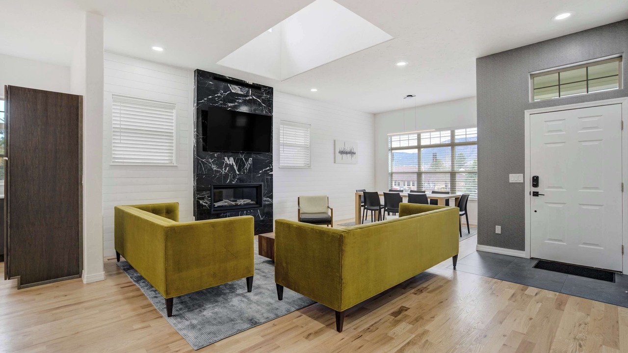 Photo of Livingroom in Monument