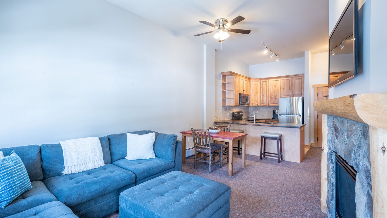 Photo of Livingroom in East Village at Copper
