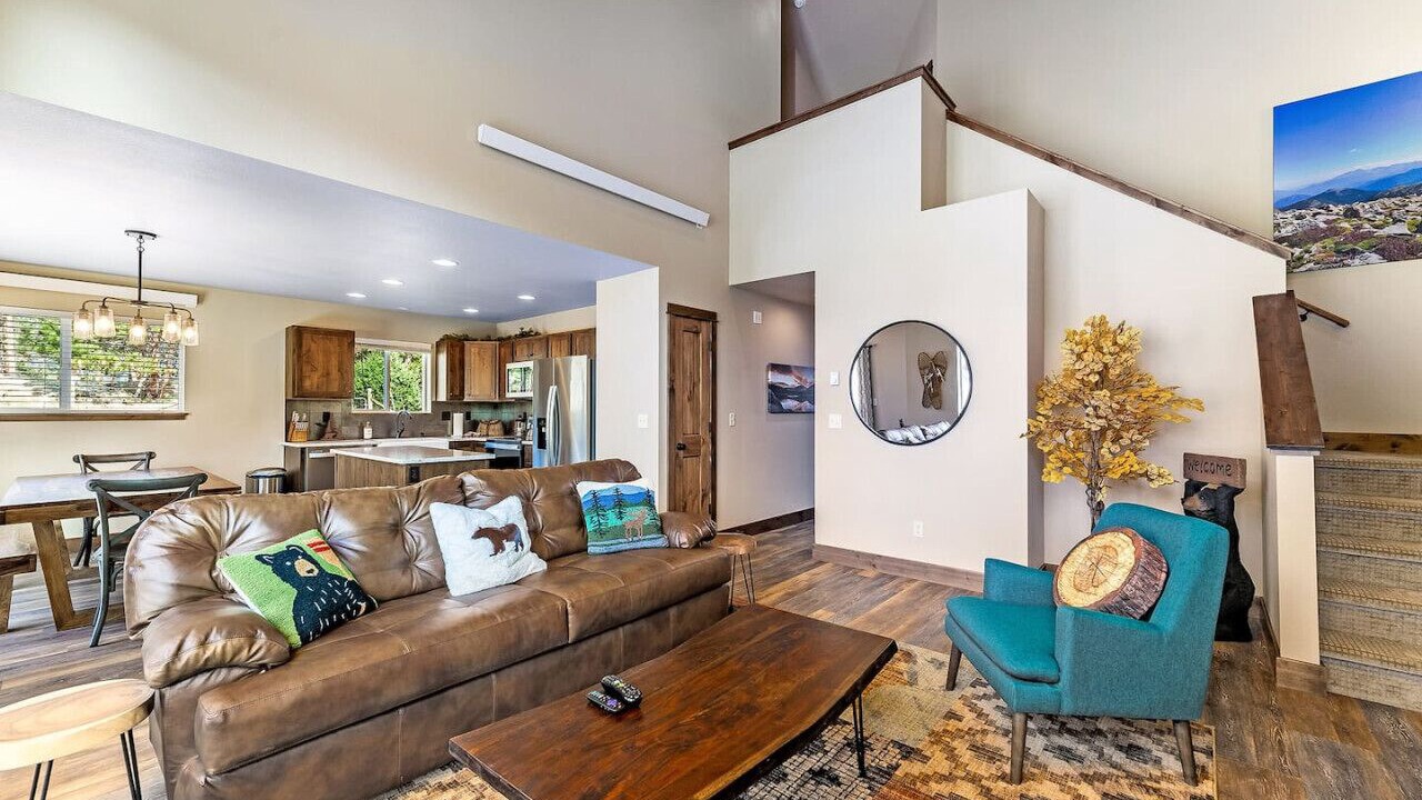 Photo of Livingroom in Estes Park