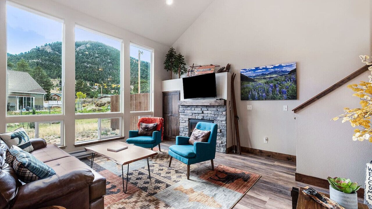 Photo of Livingroom in Estes Park