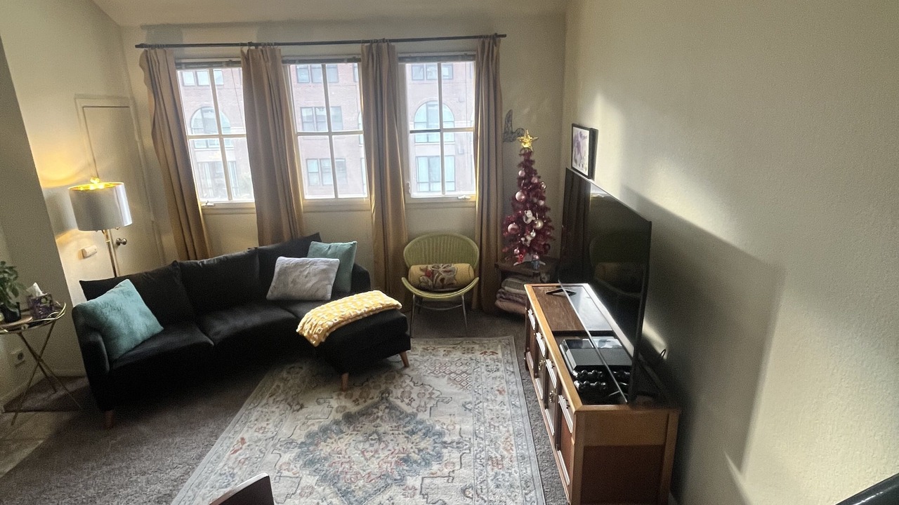 Photo of Livingroom in Uptown