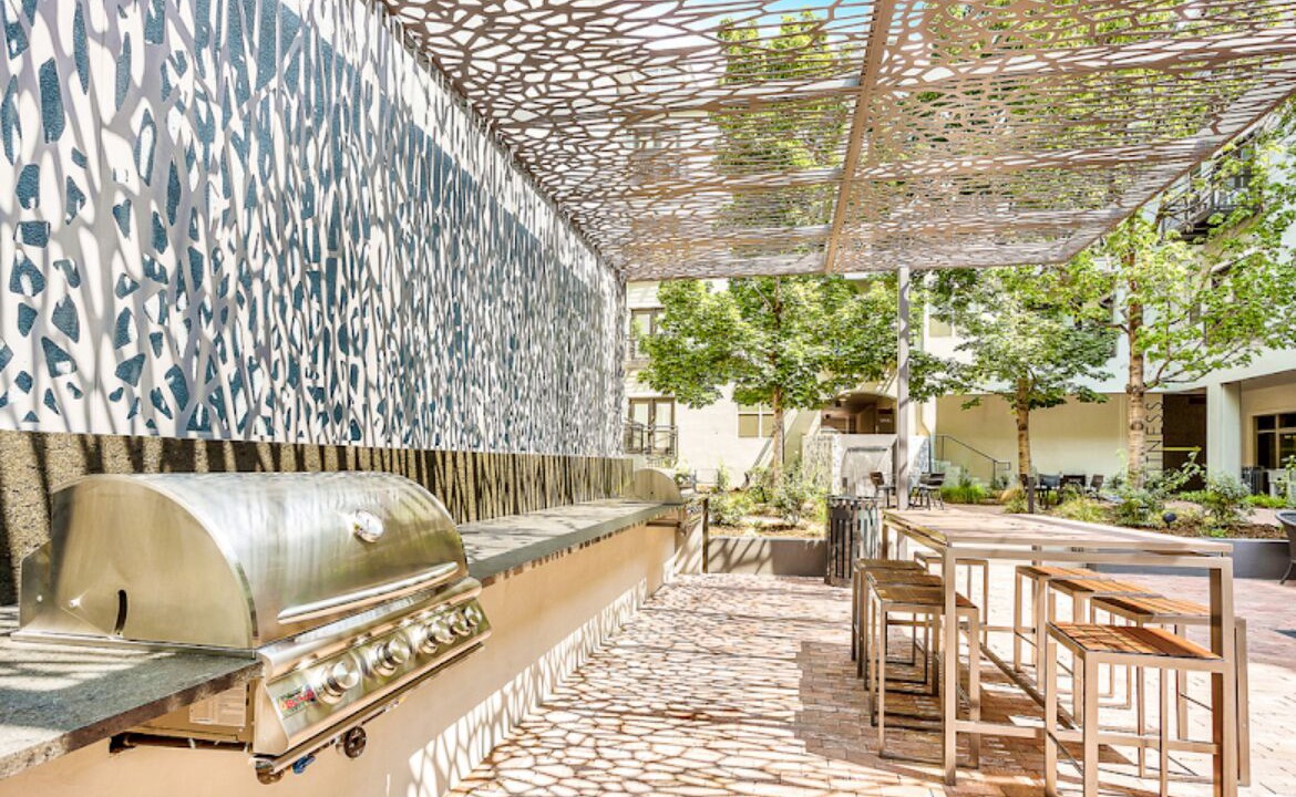 Photo of Outdoor in Uptown