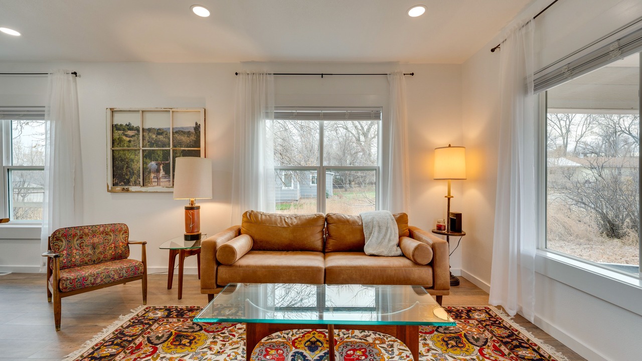 Photo of Livingroom in Erie