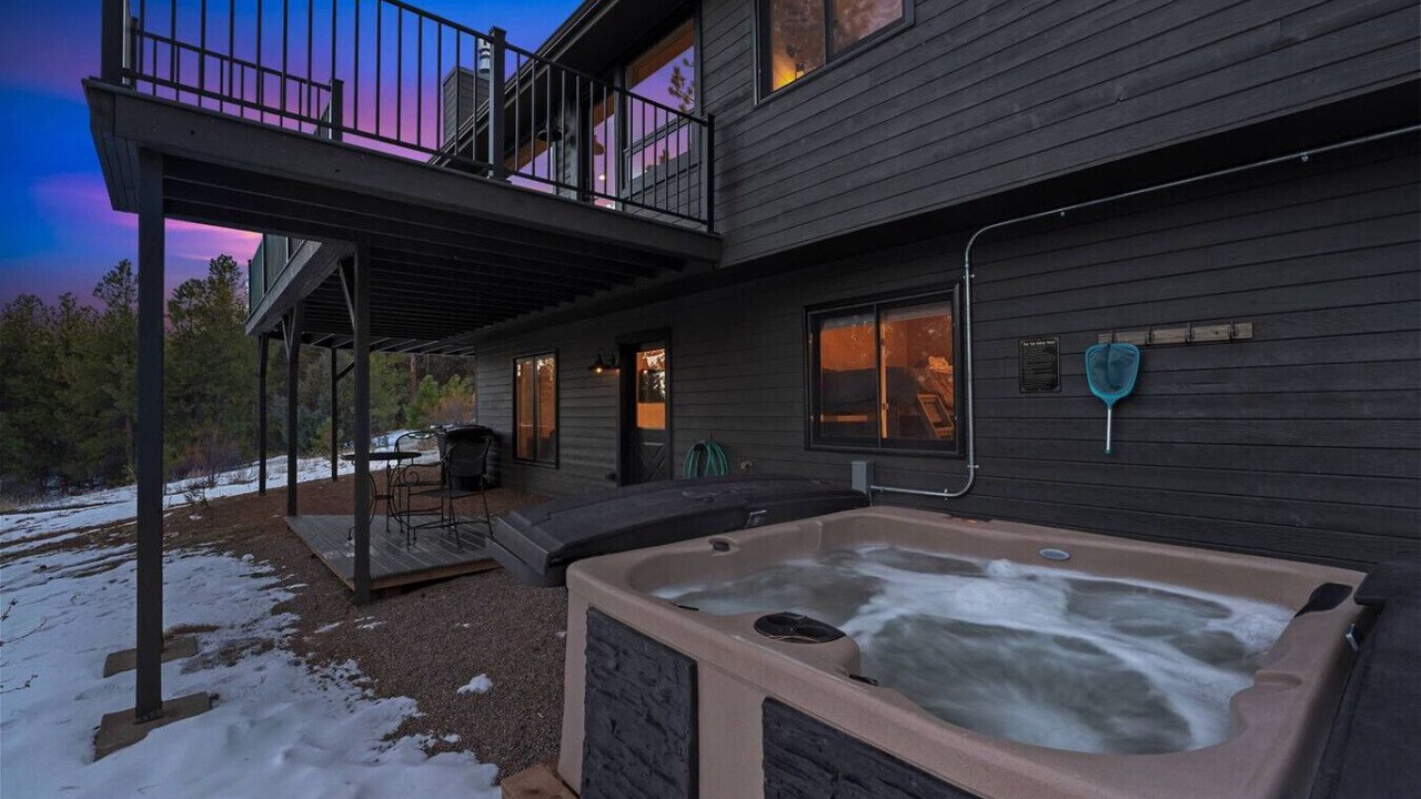 Photo of Patio Balcony in Pine