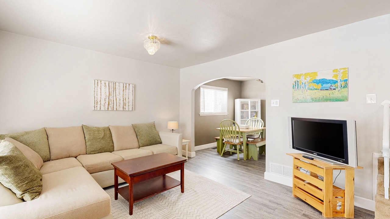 Photo of Livingroom in Central Colorado Springs