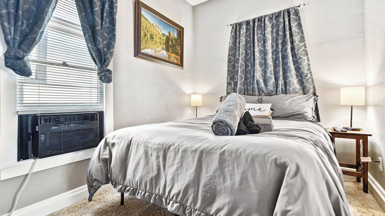 Photo of Bedroom in Central Colorado Springs