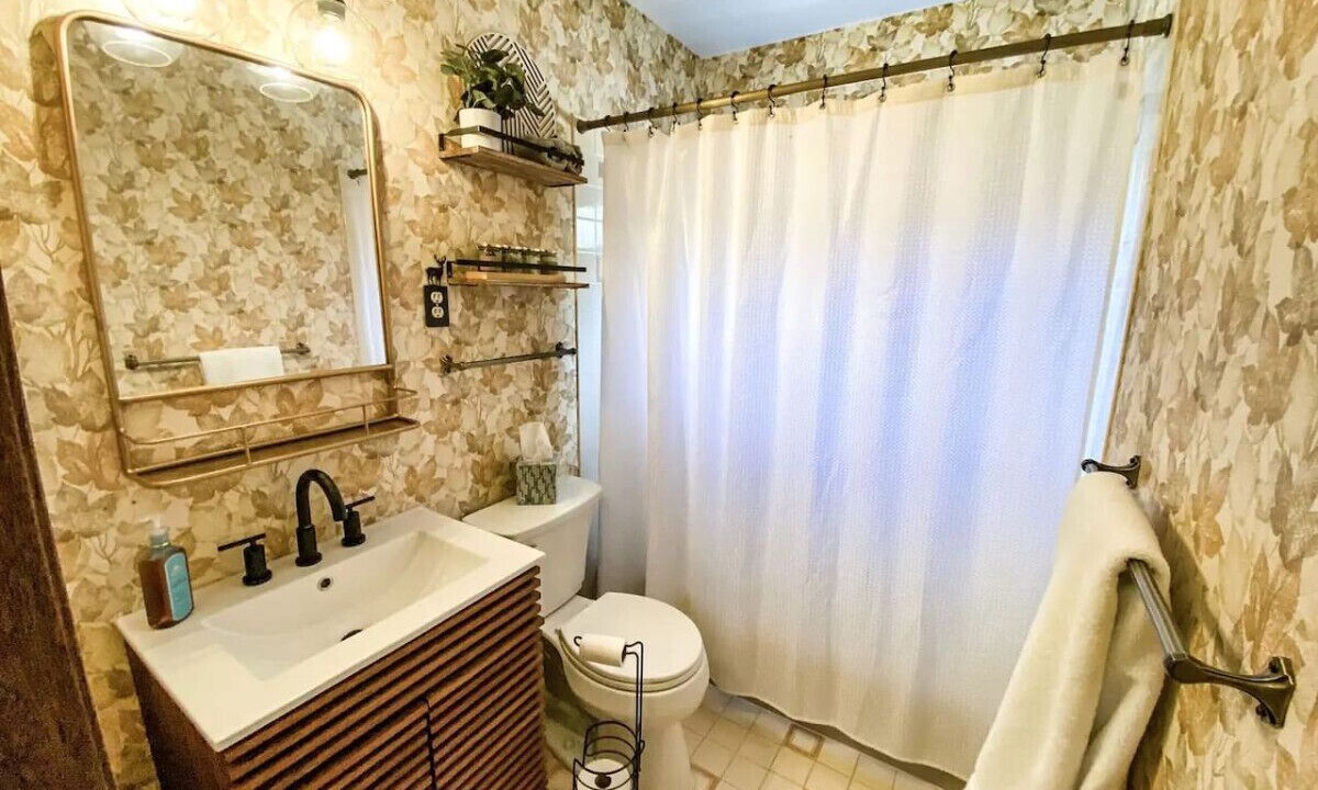 Photo of Bathroom in Alma