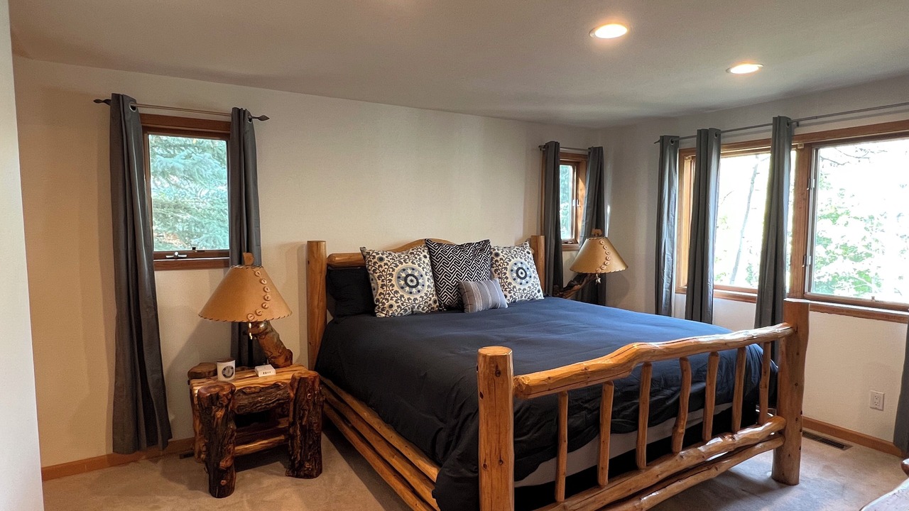 Photo of Bedroom in Edwards