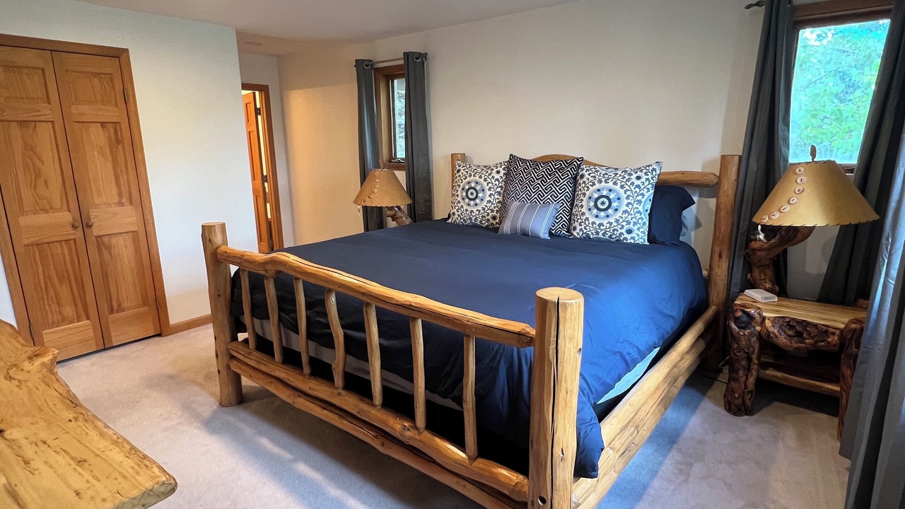 Photo of Bedroom in Edwards