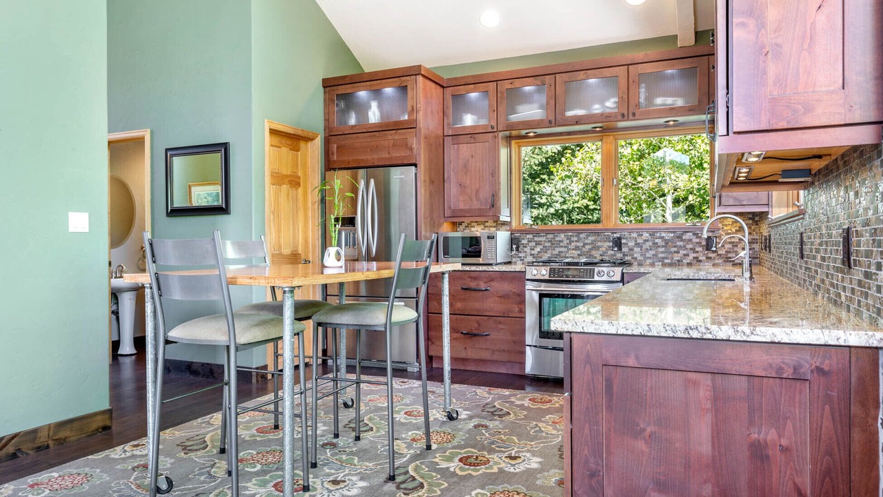 Photo of Kitchen in Edwards