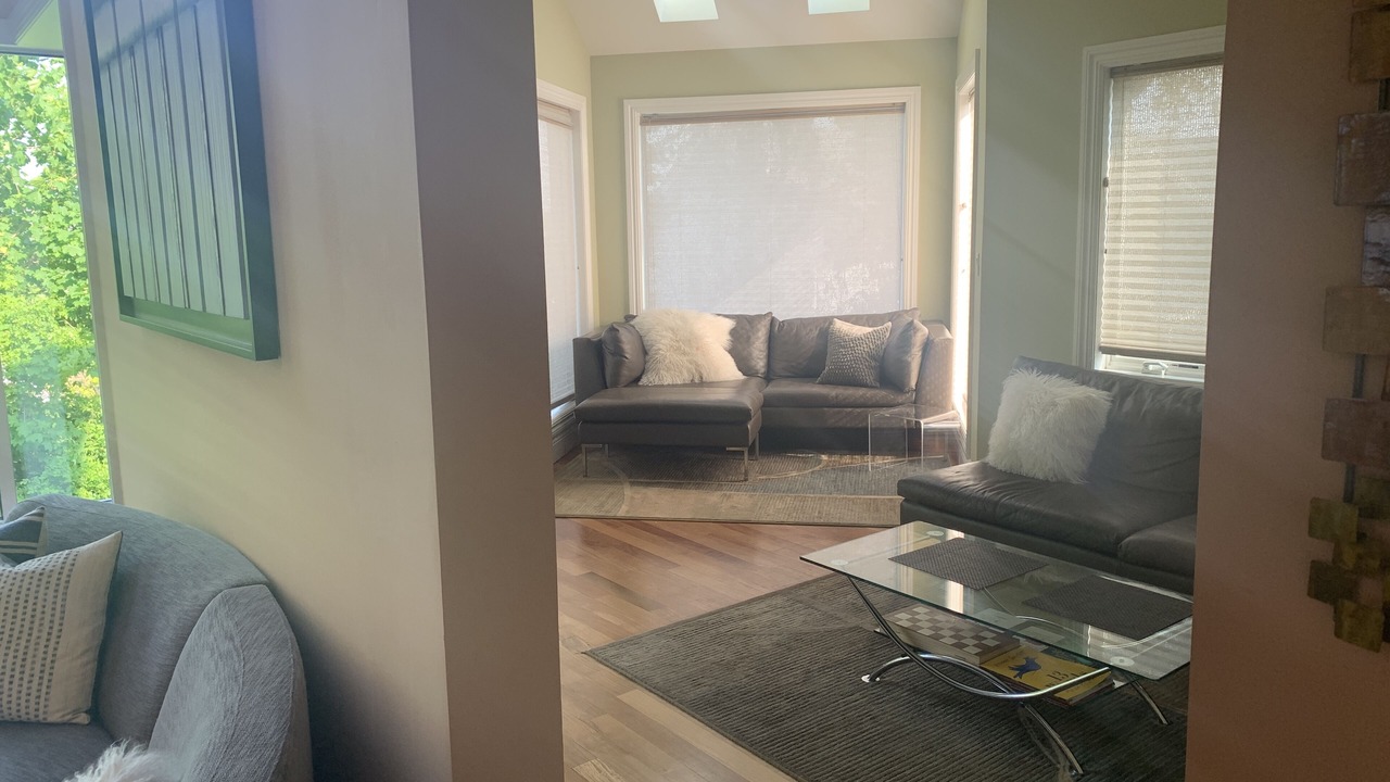 Photo of Livingroom in Northeast Yonkers