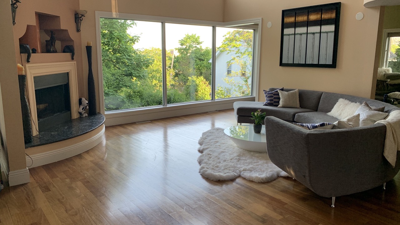 Photo of Livingroom in Northeast Yonkers