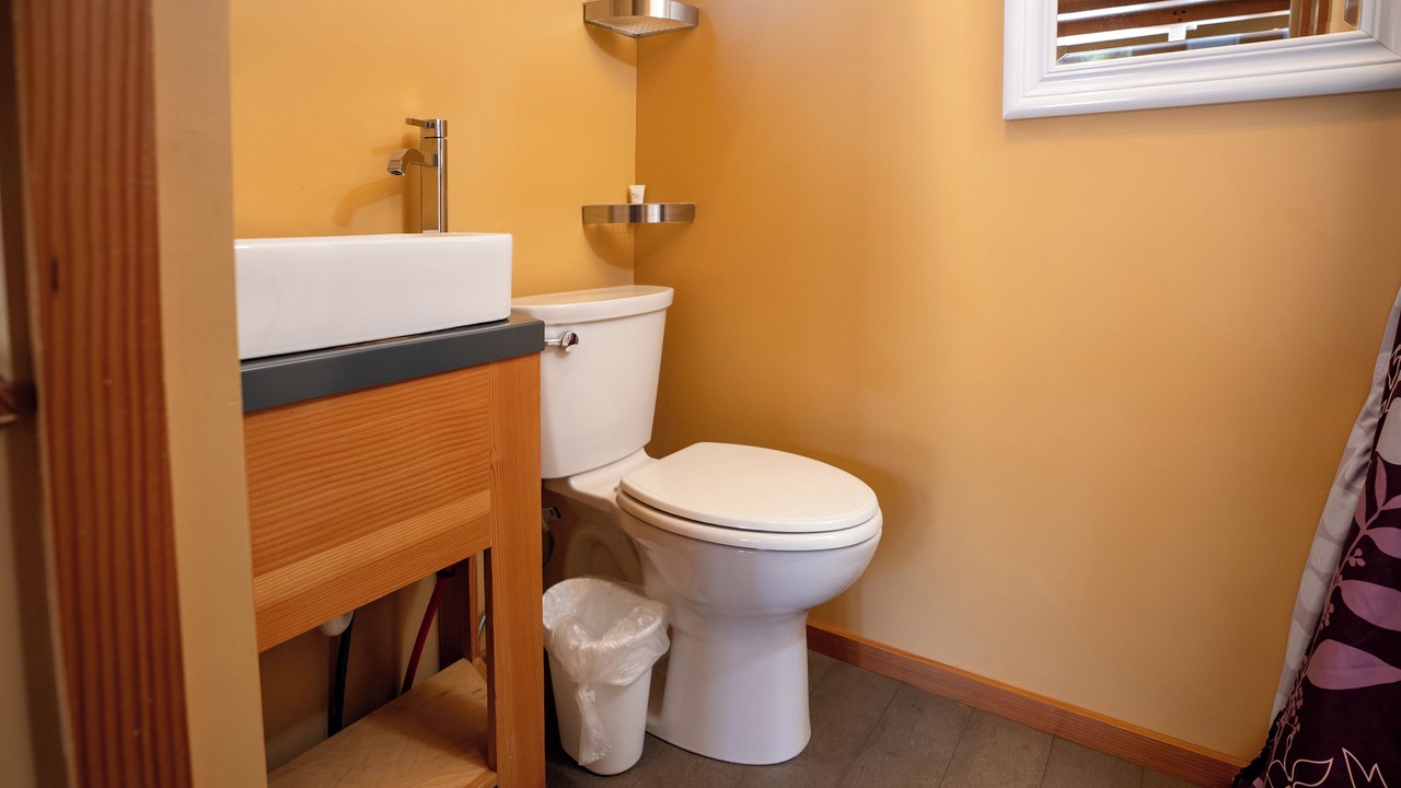 Photo of Bathroom in Lyons