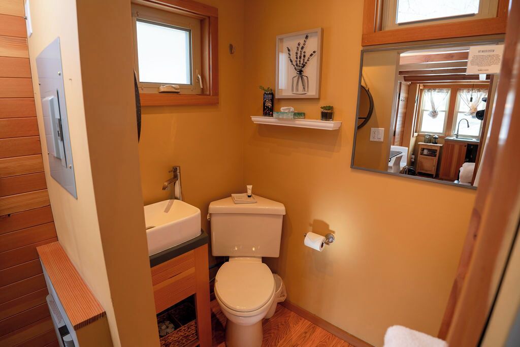 Photo of Bathroom in Lyons