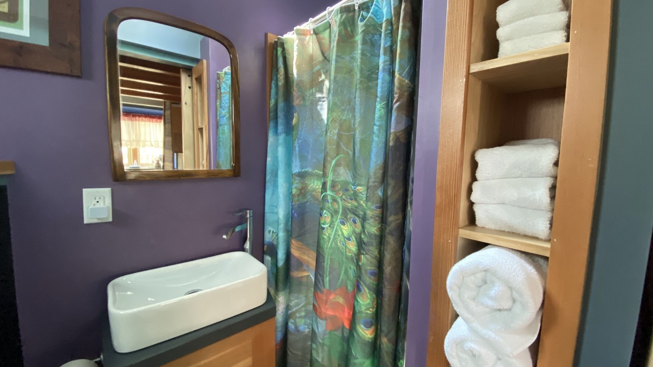 Photo of Bathroom in Lyons