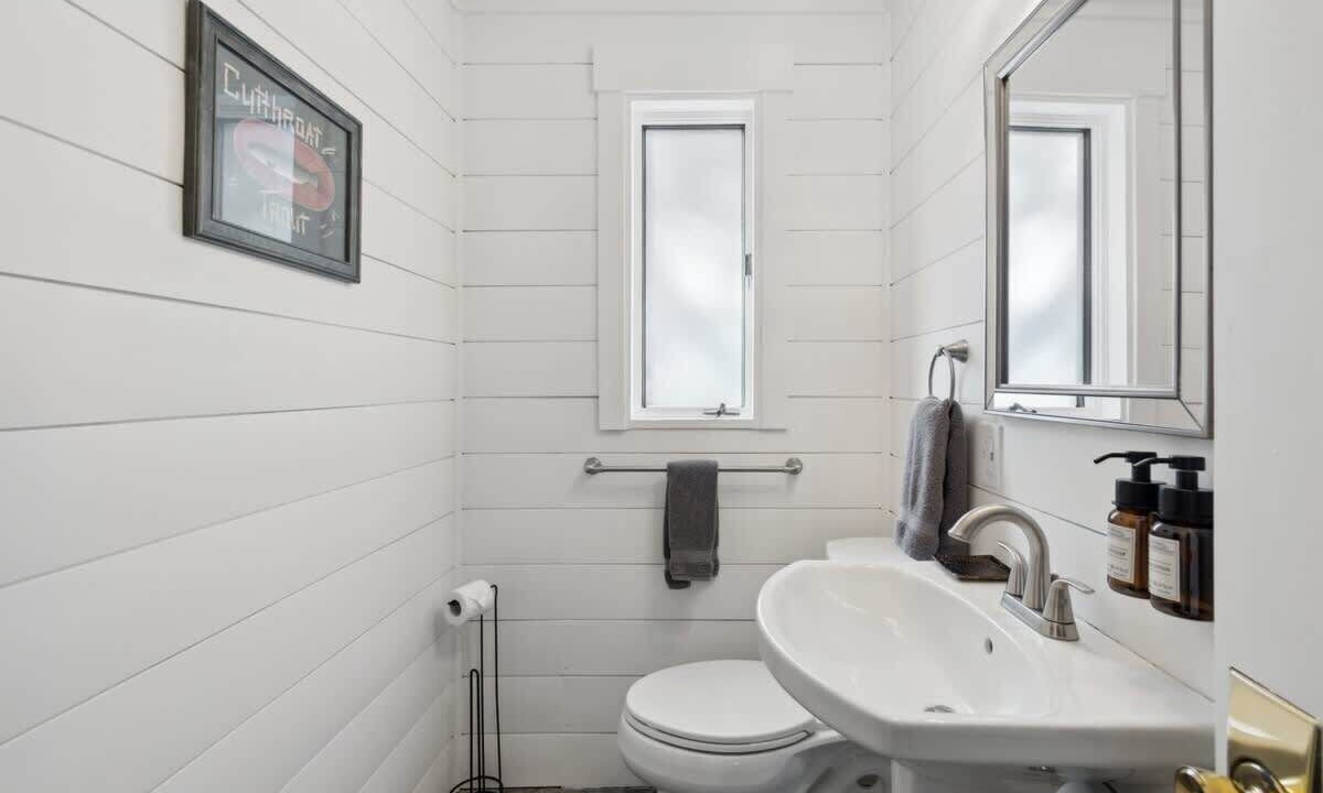 Photo of Bathroom in Allenspark