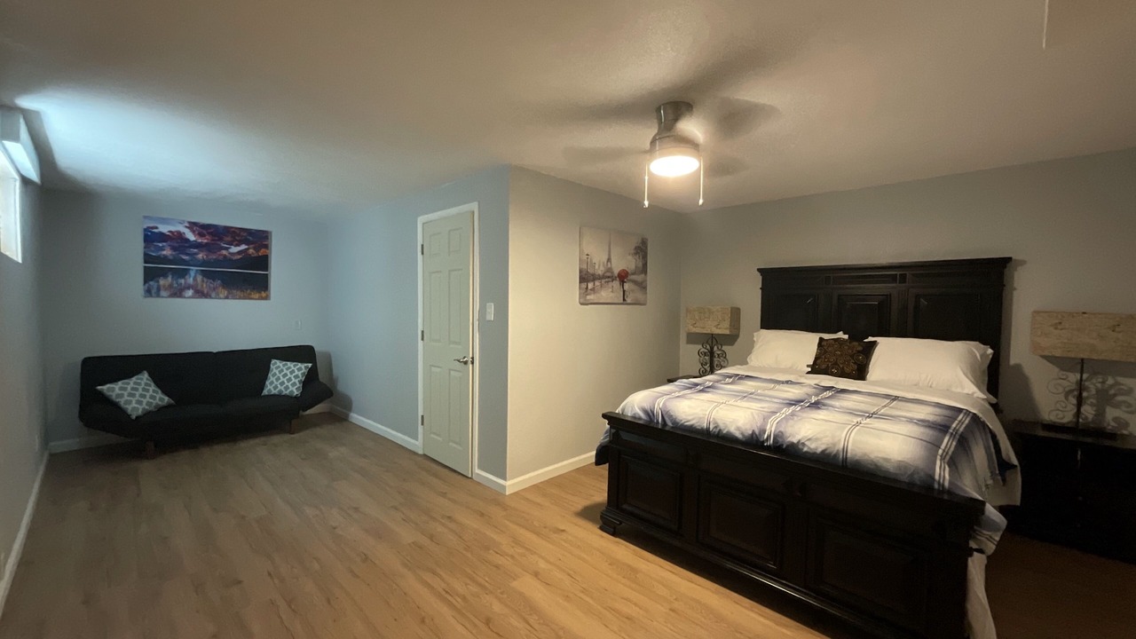 Photo of Bedroom in Scenic Heights