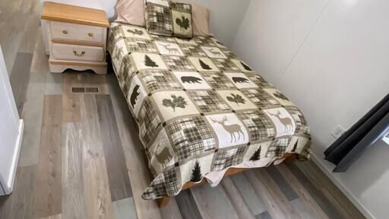Photo of Bedroom in Coal Creek Canyon
