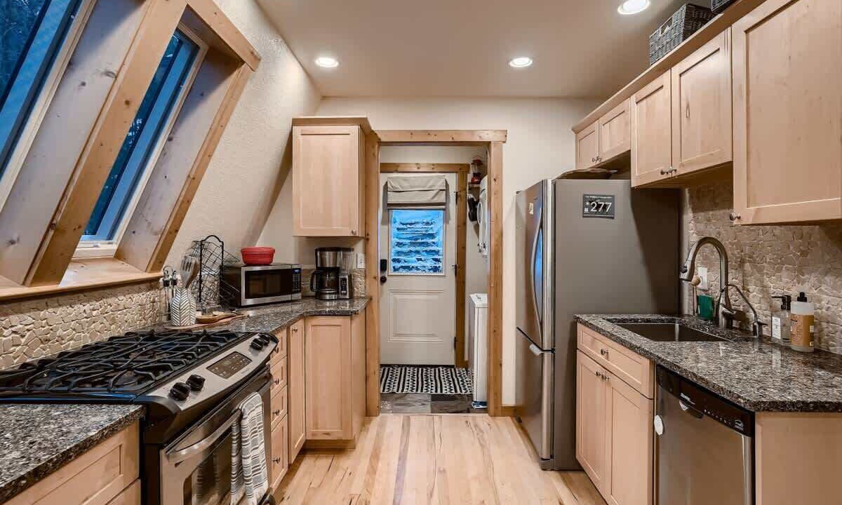 Photo of Bedroom in Shadow Mountain